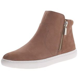 Kenneth Cole Kierra Side ZIP Sneaker